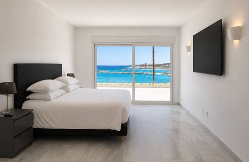 Puerto Banus Hotel | B51 Executive Flats Marbella Puerto Banus
