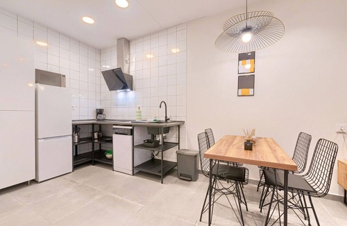 Santutxu Apartment | Basarrate Studio Self check in