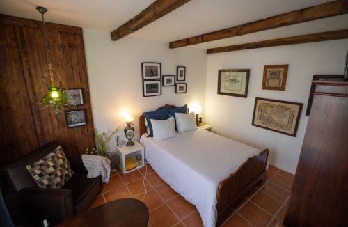 Torreira House | Beach House Babylon guest house with kitchenette and garden