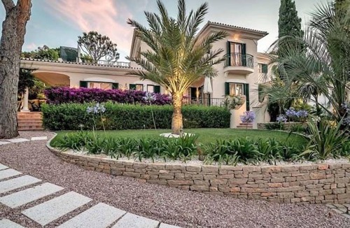 Vale do Lobo Villa | Beautiful Dunas Douradas Villa with heatable pool. Walk to the beach. SD11 - Almancil, Algarve