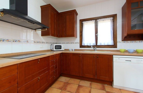 L'Ampolla Villa | Beautiful private villa for 8 people with private pool, TV, patio, pets allowed and panoramic view