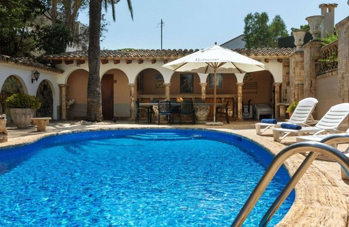 Llanca Villa | Beautiful private villa for 10 guests with WIFI, private pool, A/C and patio
