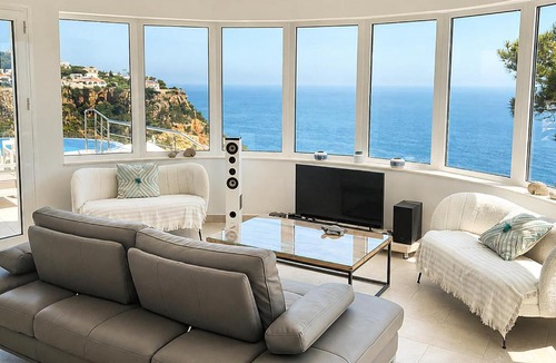 Cap de la Nau Villa | Blue Dream Villa