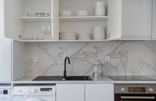 Santa Isabel Apartment | Blueground | Rato, fully equipped