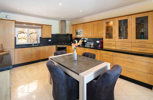 Estombar Apartment | Boa Nova 30/1 | professionally cleaned | 2-bedroom apartment | close to Carvoeiro and Ferragudo