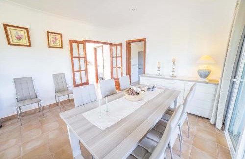 Buger House | C340 Son Serra by Mallorca Villa Selection