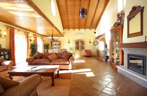Carvoeiro Villa | Casa Bruella - Walk to beach, Pool, WiFi and BBQ in Carvoeiro