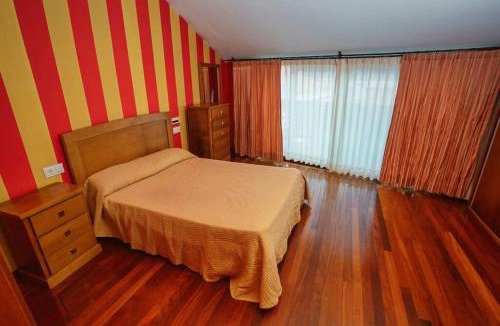 Corcubion House | Casa Clara, en el centro del pueblo, con vistas al mar