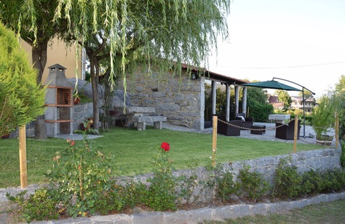 Povoa de Lanhoso Villa | Casa do Coberto, excellent villa for quiet holidays, in Póvoa de Lanhoso.