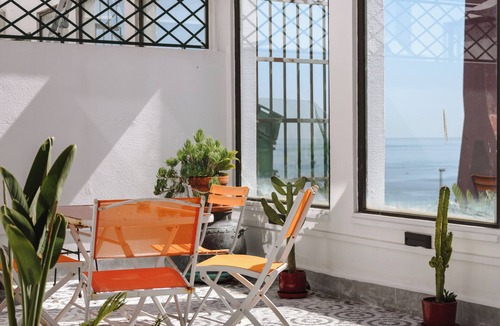 Cacilhas House | Casa Rio Wide Estuary Views Walk To Lisbon Ferry Free Parking