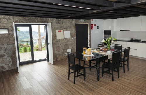 Sao Tome Cottage | Cerca da Milhera | Suite 1 Nazaré | Country House | Swimming Pool | Minho