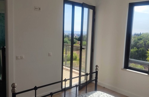 Cerro de Aguia Villa | Charming 3-bedroom villa with WiFi and AC with sea view in Albufeira