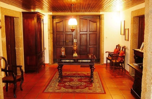 Rates Villa | Comfortable manor house with pool, for large groups. Beaches at 6km.