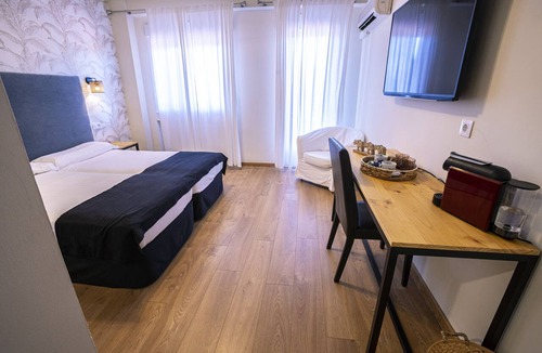 Aldeanueva del Camino Hostel | Complejo Roma