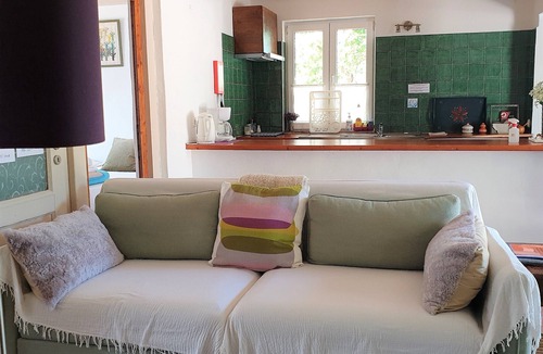 Quelfes Cottage | Cottages - 2 Bedroom Family House with Pool