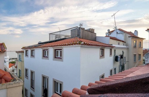 Santo Estevao Apartment | Cozy Duplex in Typical Alfama