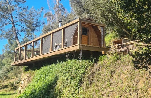 Friumes e Paradela House | Cozy one bedroom apartment with terrace in the countryside.