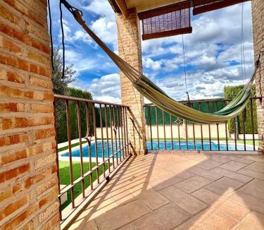 Cobisa House | Dos Olivas