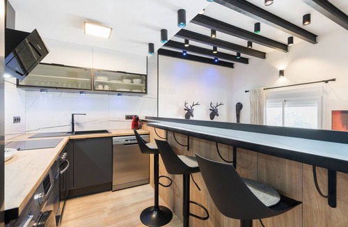 Pradollano Apartment | Duplex Zenith Sierra Nevada Apartment with Mountain Views and Private Terrace