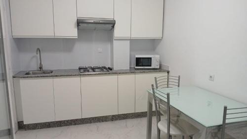 Ourense Apartment | Enseñanza