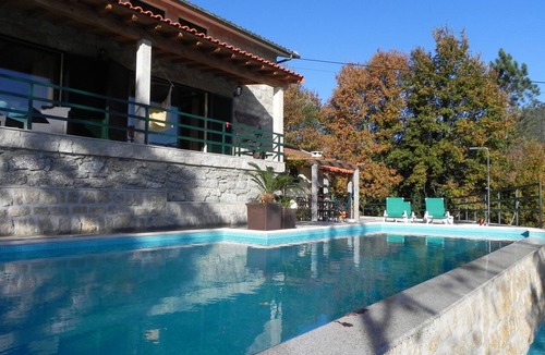Guilhofrei House | Farm in Gerês -Vieira do Minho near ermal beach
