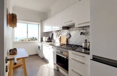 Cacilhas Apartment | Flat in Cacilhas – Lisbon Stunning River Views