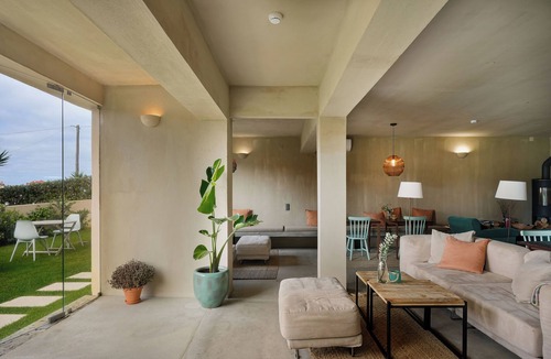 Azenhas do Mar Villa | Full Boutique B&B for Events, Retreats, Groups - Azenhas do Mar Valley House