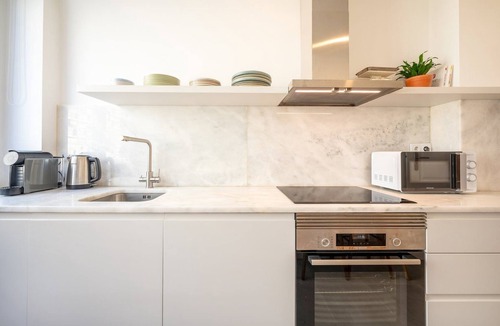 Alvalade Apartment | GuestReady - Bright and airy Lisbon retreat