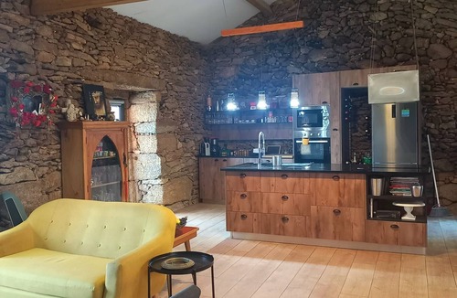 Codecoso House | Holiday Home 'Casas Coração' with Mountain View, Wi-Fi and Air Conditioning