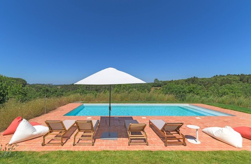Baiona House | Holiday Home 'Casa Do Regadio - Principal' with Private Pool, Private Terrace and Wi-Fi