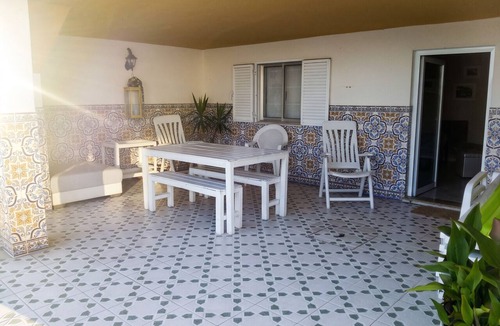 Vila Nova de Famalicao House | Homerez - House in Requião