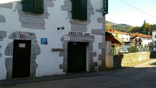 Lesaka House | Hostal Ekaitza