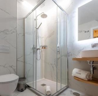 Caldas de Reis House | Hostal HCELENIS