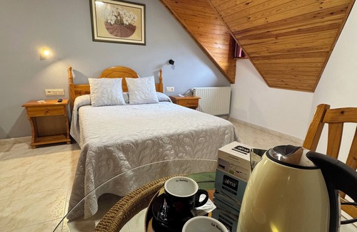 Chisagues Hostel | HOSTAL MARBORE