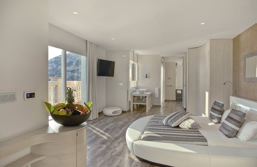 Almadraba-Canyelles Hotel | Hotel Vistabella
