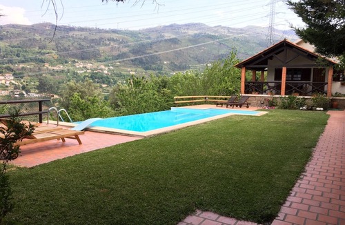 Cinfaes Cottage | House /Villa - Cinfães