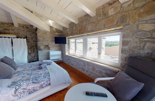 Las Ventas de Santa Lucia Apartment | LA ABADIA RURAL HOUSE-LA PEÑA APARTMENT
