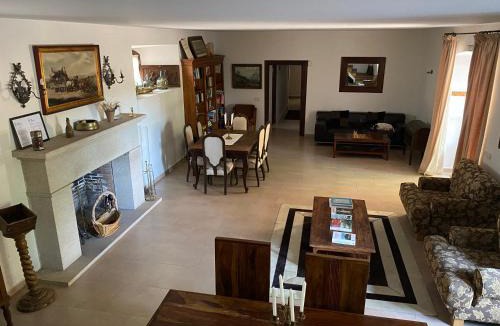 La Adrada House | La Resinera