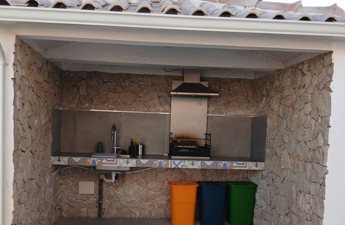 Tunes House | Large, bright villa with saltwater pool, large terrace and churasqueira