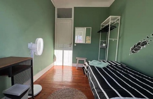 Penha de Franca House | Lisbon Blue Room