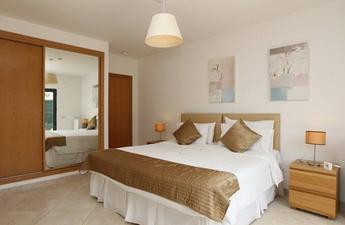 Vila Real Santo Antonio Villa | Luxurious and contemporary villa with heated pool, WiFi & Home Cinema 6879/AL