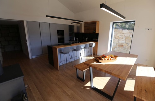 Ribadouro Villa | Luxury house, stunning views of the Douro River, heated pool
