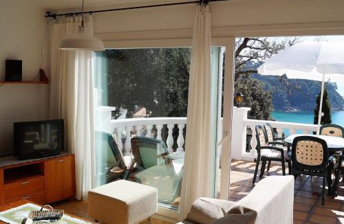 Lloret de Mar Villa | Mango