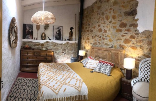 Macao House | Monte Emitaj