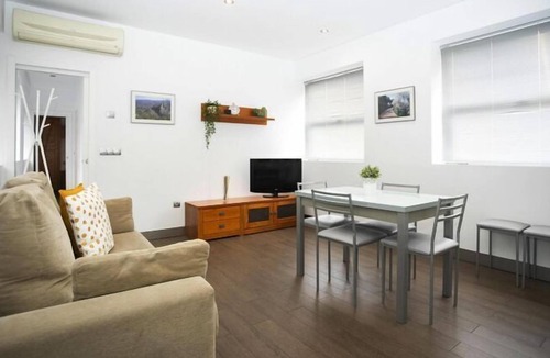 Olvera Apartment | Nice apartment in Olvera with terrace