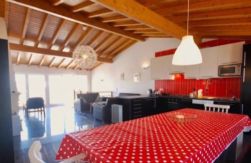 Leiria House | Nice view both sides.