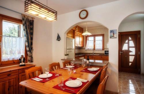 L'Escala Villa | Patrick