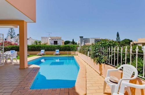 Quarteira Villa | Paulena