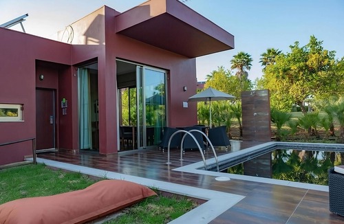 Ponte de Sor House | Pet-friendly Accommodation! Spacious 2BR Villa with Private Pool and Kitchen!