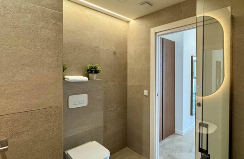 Pobles del Sud Apartment | Plaza Tower Loft 03